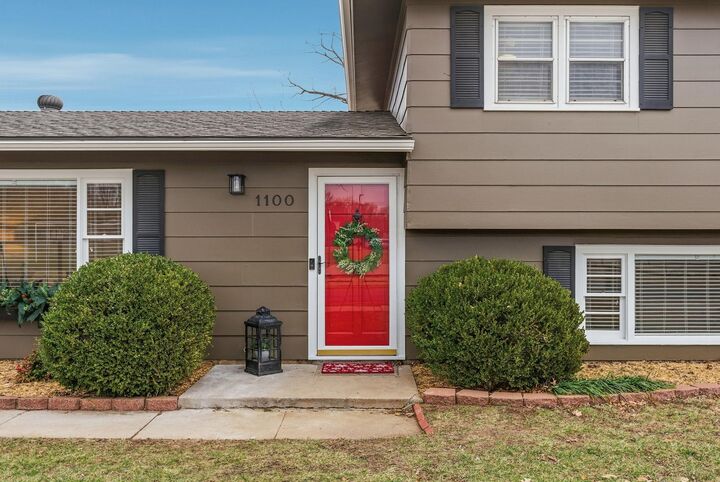 Property Photo:  1100 N Dunsworth Ave  KS 67212 