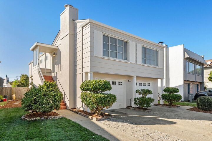 Property Photo:  15 Eastridge Circle  CA 94044 