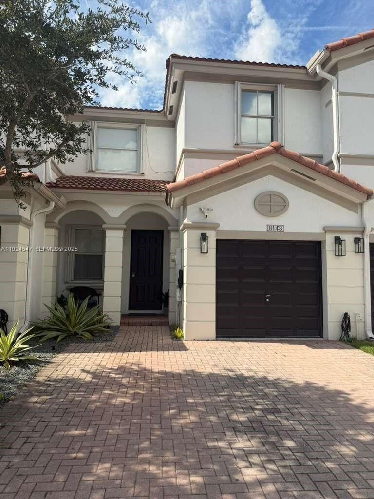 Property Photo: 8148 NW 108th Ct FL 33178