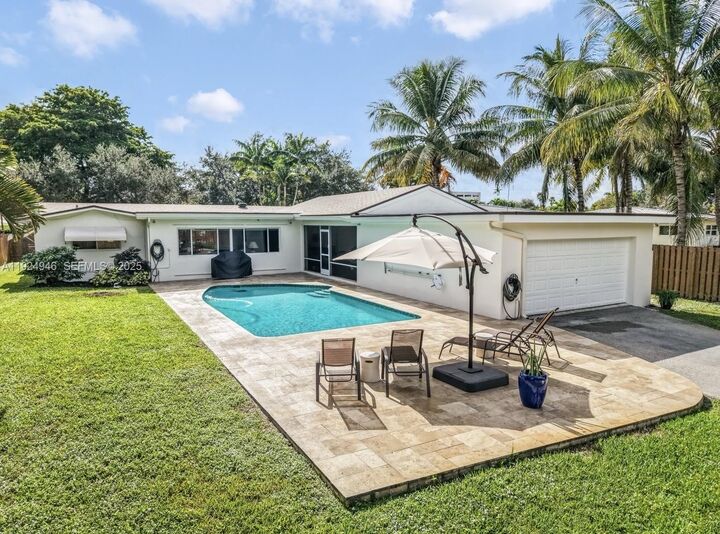 Property Photo:  3517 Cleveland St  FL 33021 