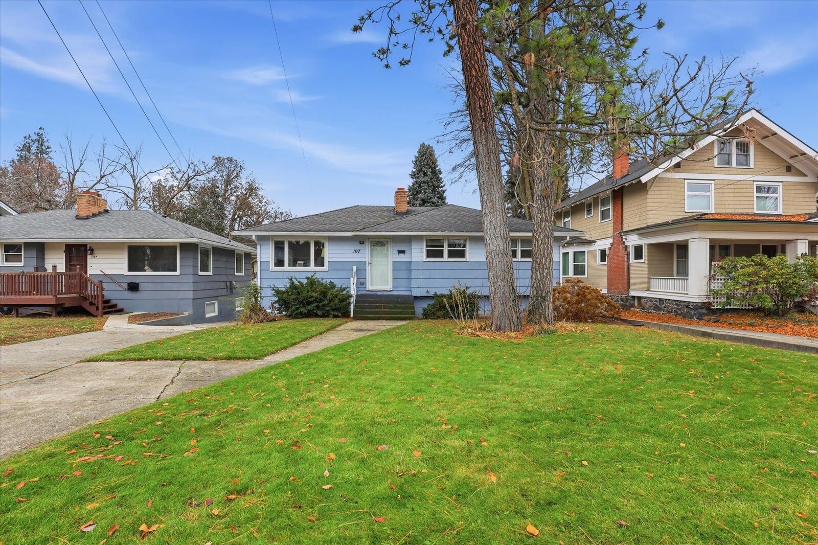 Property Photo: 107 W 16th Ave WA 99203