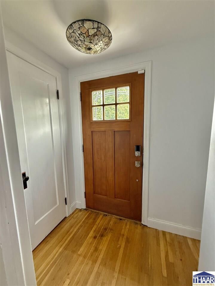 Property Photo:  513 W Washington Street  IN 47882 