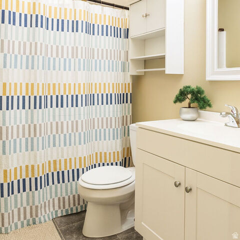 Property Photo:  2402 S Black Village Ct W  UT 84119 