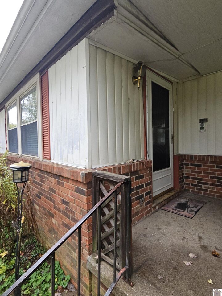 Property Photo:  215 Fisher Rd  KY 42001 