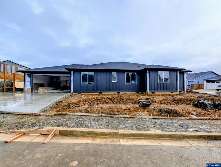 Property Photo:  6024 Evangelista (Lot 31) St S  OR 97306 