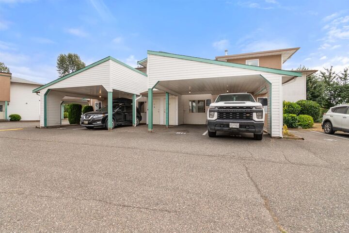 Photo de la propriété:  7715 Luckakuck Place 50  BC V2R 3N6 