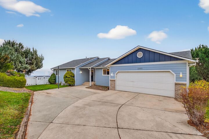 Property Photo:  2995 Dove Drive  WA 99403 