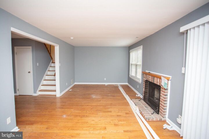 Property Photo: 5 Regent Court NJ 08055