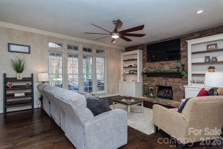 Property Photo:  130 Haddington Place  NC 28115 
