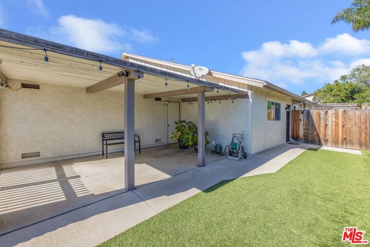 Property Photo:  133 Tree Fern Ct  CA 93010 