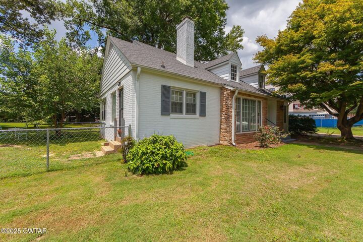 Property Photo:  1491 Lambuth Boulevard  TN 38301 