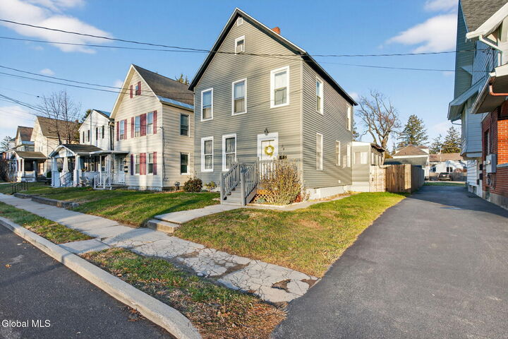 Property Photo: 54 Vley Road NY 12302