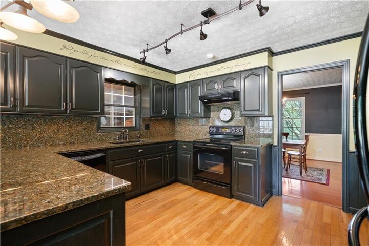 Property Photo:  400 Simpson Road NE  GA 30184 