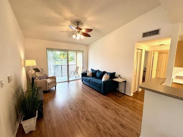 Property Photo:  7980 Nob Hill Rd 202  FL 33321 