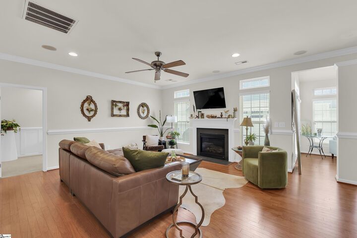 Property Photo:  322 Majesty Court  SC 29615 