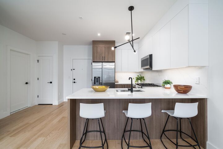 Property Photo:  10 Brinkerhoff St 201  NJ 07304 