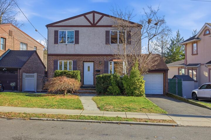 Property Photo: 1026 Jassamine Way NJ 07024