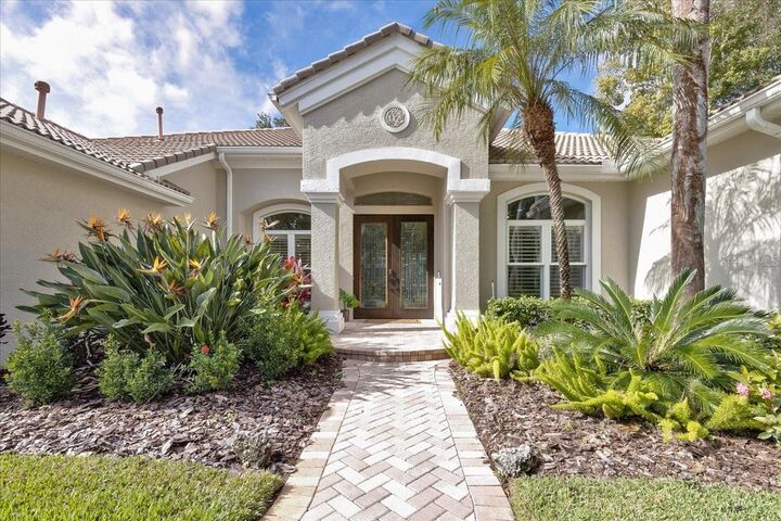 Property Photo: 9814 Emerald Links Drive FL 33626