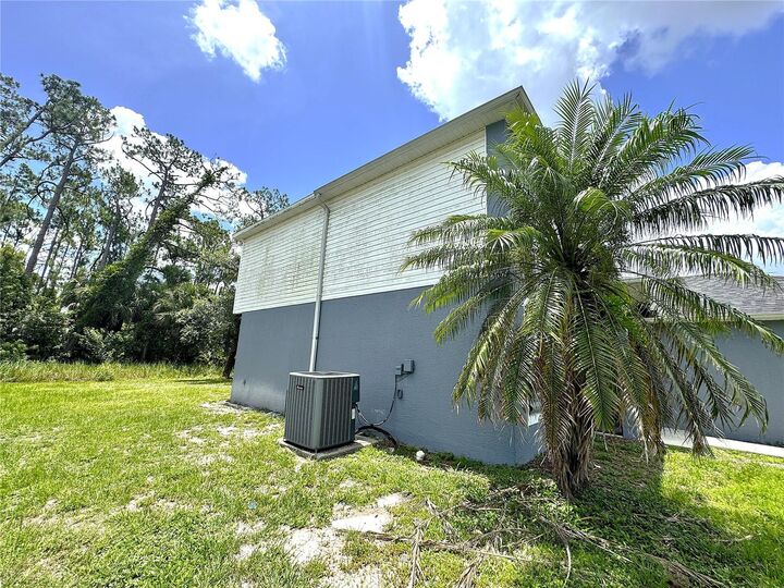Property Photo: 4948 Cromey Road FL 34288