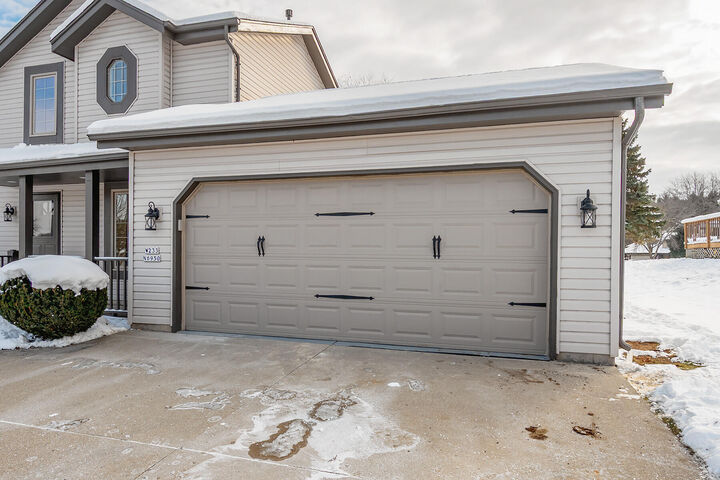 Property Photo: W233n6950 Salem Dr WI 53089