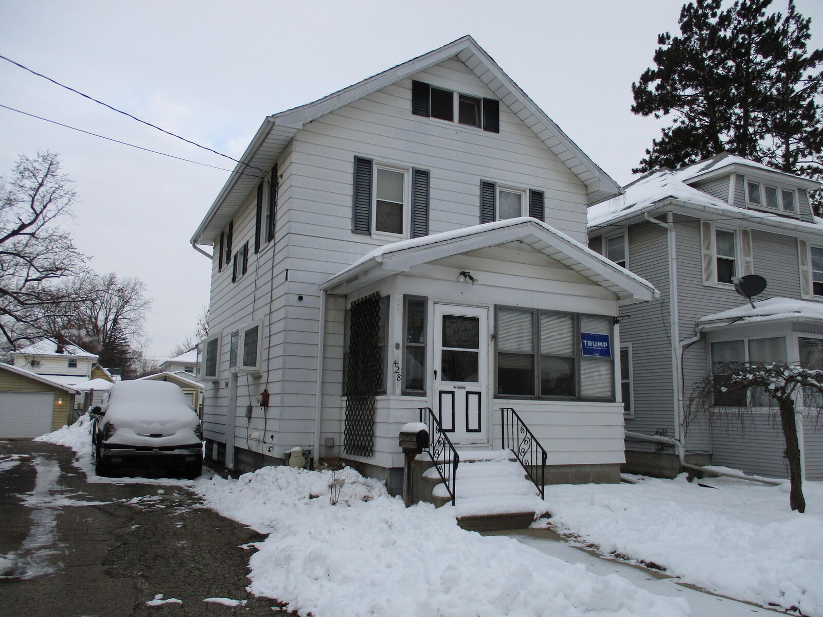 Property Photo: 428 Bates Street MI 49202