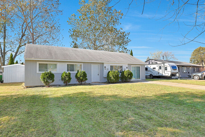 74 Paddock Street  Montgomery IL 60538 photo