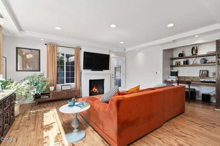 Property Photo:  3847 Sunbeam Drive  CA 90065 