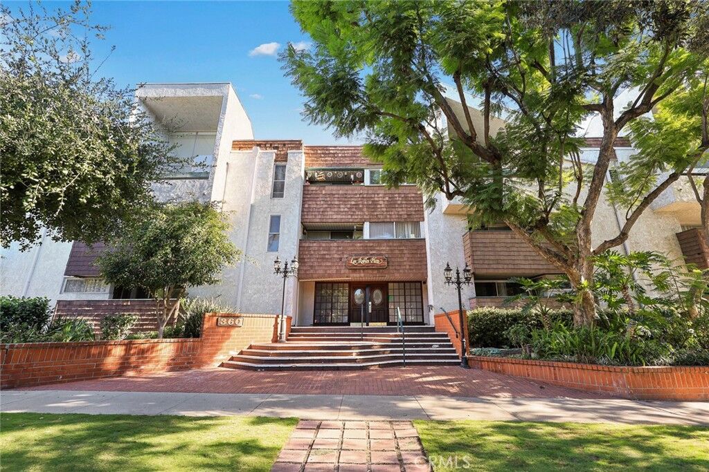 Property Photo:  360 S Euclid Avenue S 219  CA 91101 