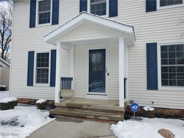 Property Photo:  6855 Georgetown Drive  OH 44060 