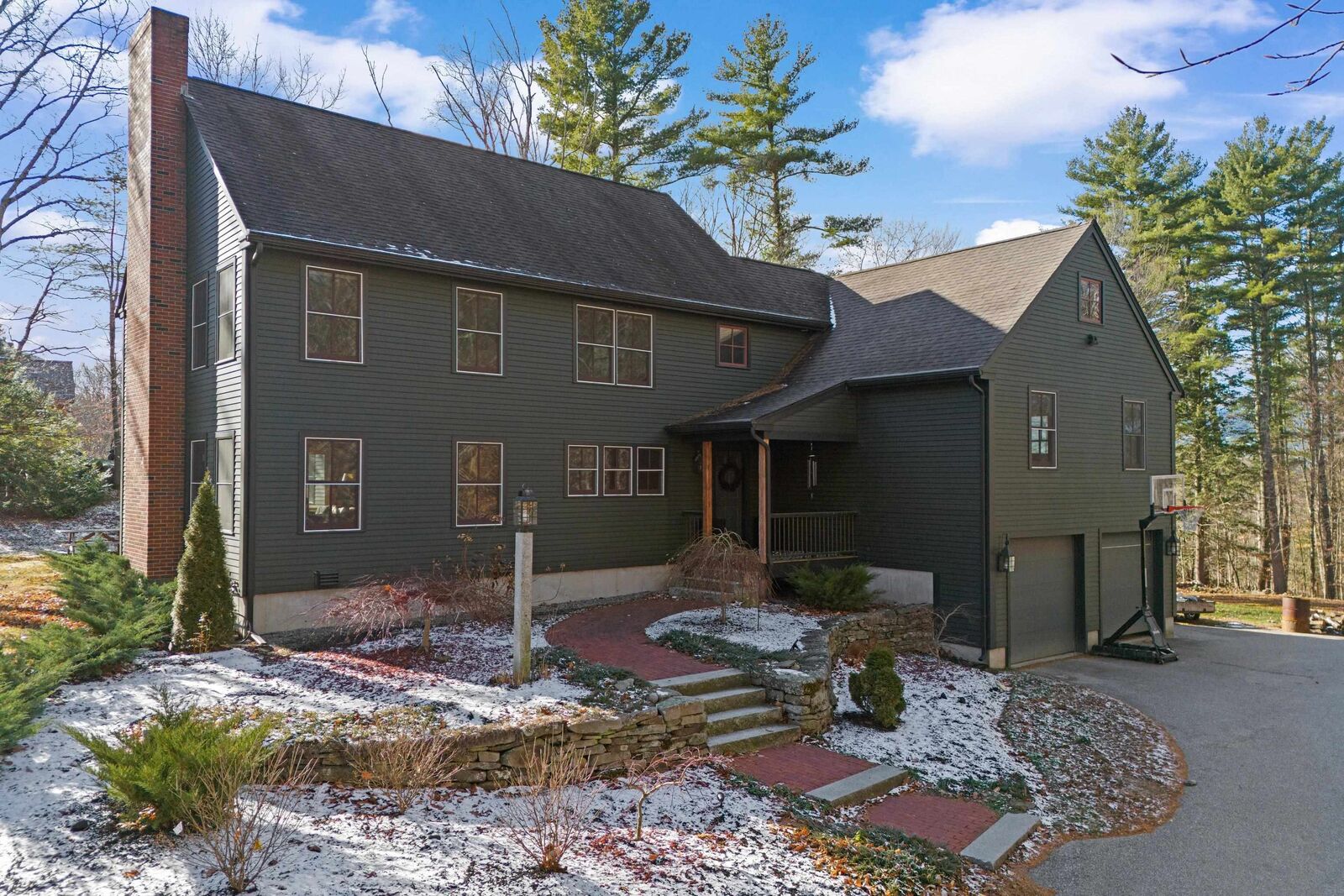 Property Photo:  464 Irish Hill Road  NH 03229 