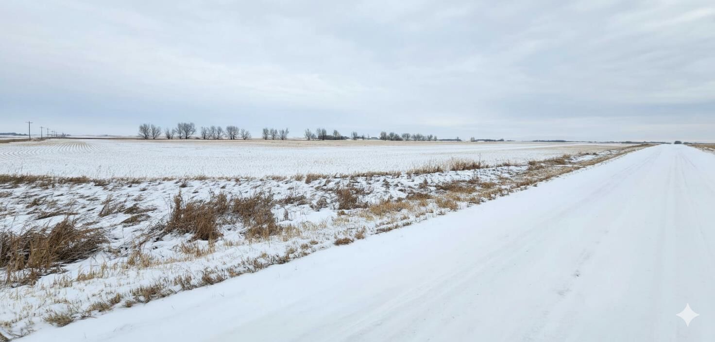 Property Photo: On Twp Rd 450 AB T0B 2K0