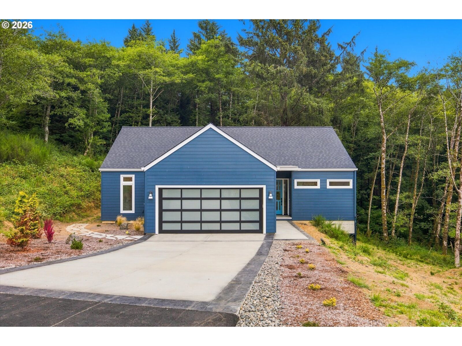 Property Photo:  750 Monica Ct  OR 97110 