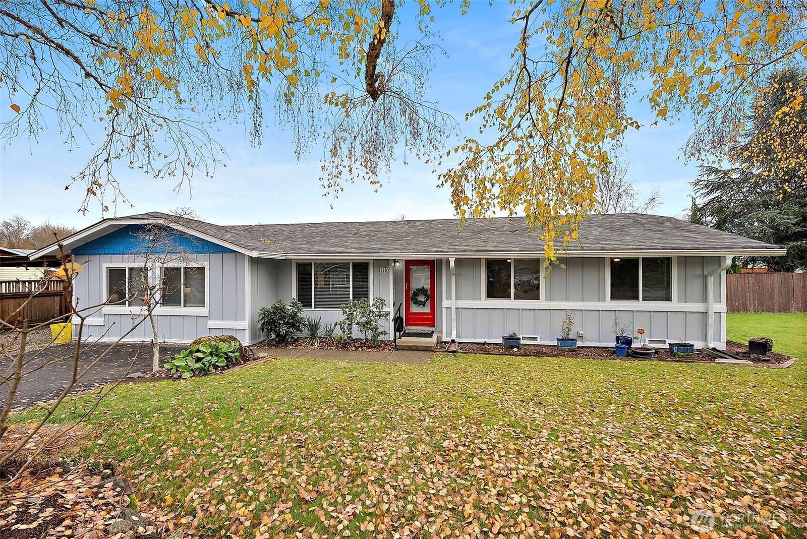 Property Photo: 1117 17th Street SW WA 98371