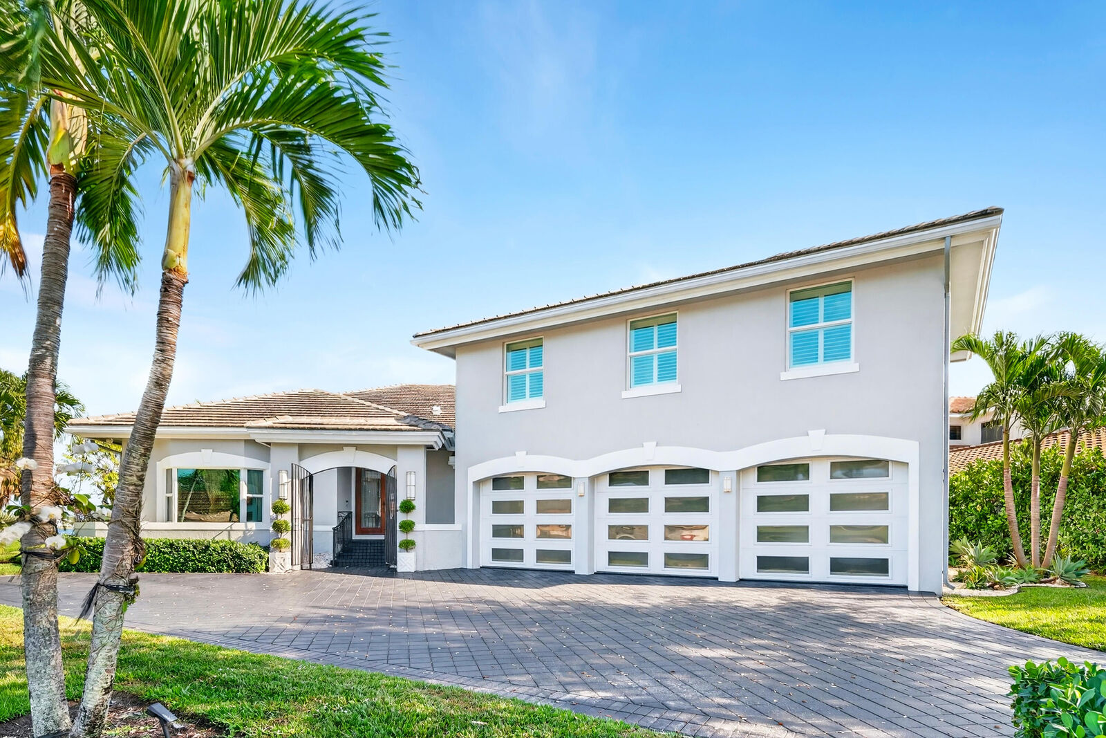 Property Photo:  6 Cloister Circle  FL 33401 
