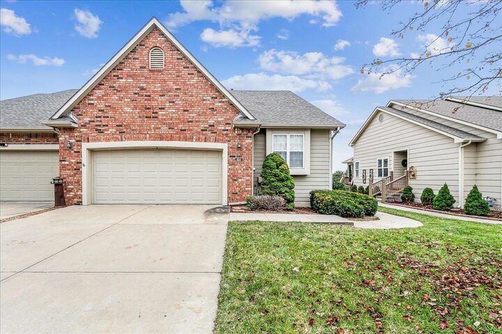 2373 N Lighthouse Cove St  Wichita KS 67205 photo