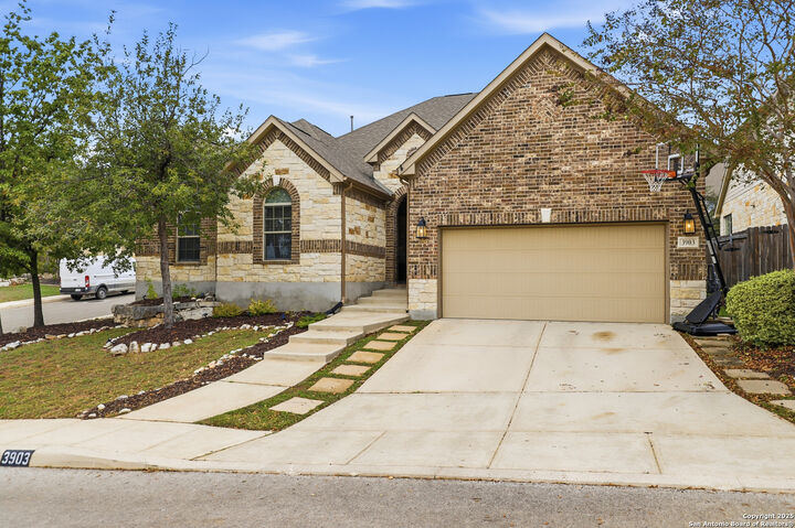 Property Photo: 3903 Firebush TX 78261