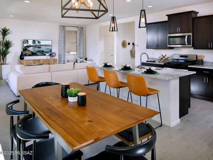 Property Photo:  4822 E Greenway Wash Drive  AZ 85706 