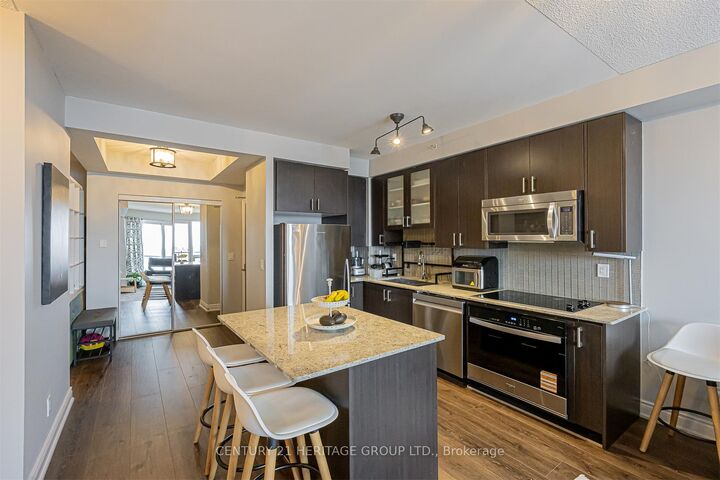 Photo de la propriété:  9090 Yonge Street 611  ON L4C 0Z1 