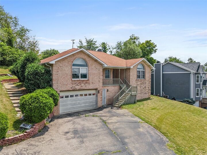 Property Photo:  205 Veneze Dr  PA 15205 