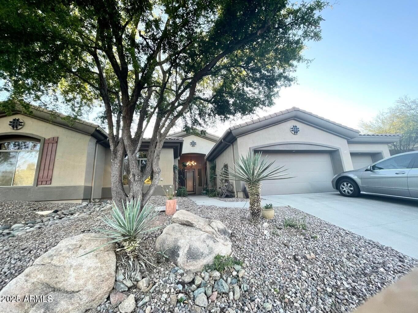Property Photo: 42408 N Back Creek Way AZ 85086