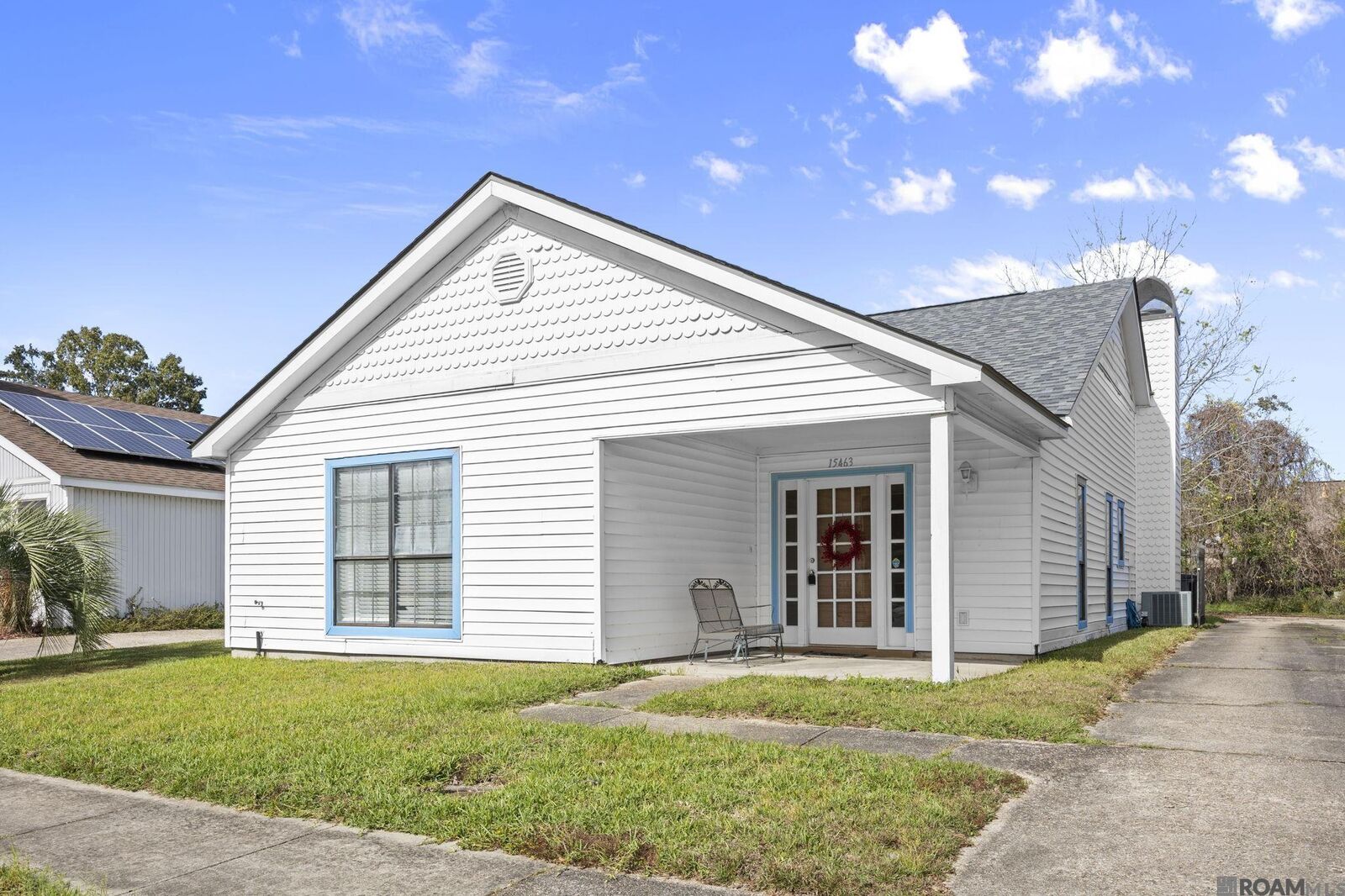 Property Photo: 15463 Springwood Ave LA 70817