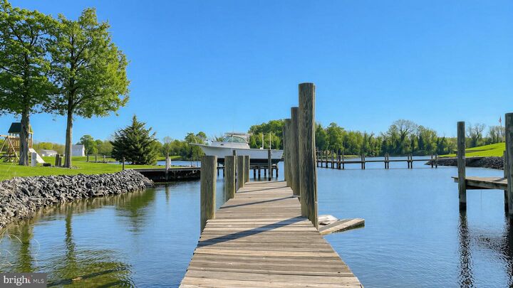 Property Photo:  610 Rolling Hills Road  MD 20688 