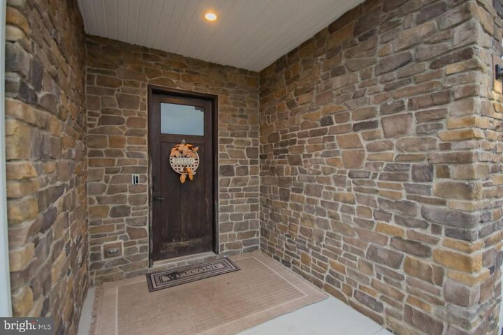 Property Photo: 25 Peoney Lane WV 25413