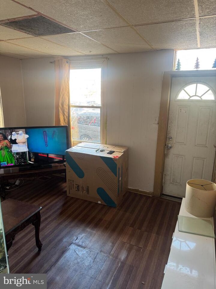 Property Photo:  2808 N Leithgow Street  PA 19133 