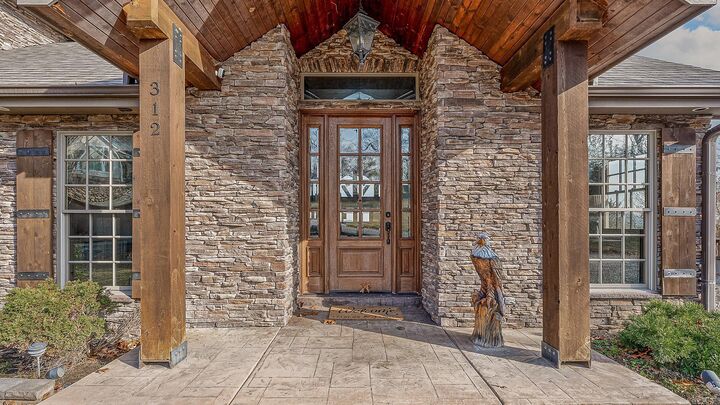 Property Photo:  312 County Road  AR 72653 