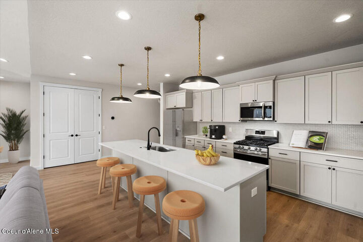 Property Photo: 6890 N Coeur Terre Blvd ID 83815