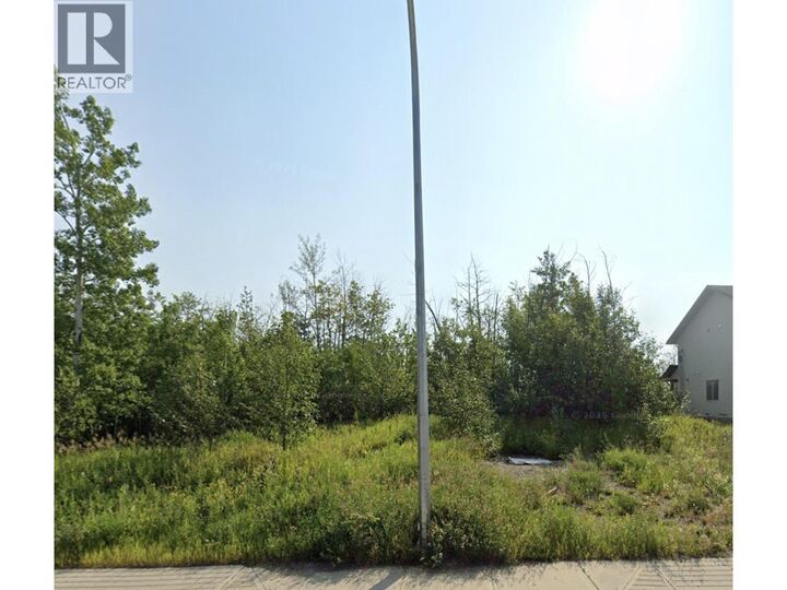 Photo de la propriété:  9011 74 Street  BC V1J 0N7 