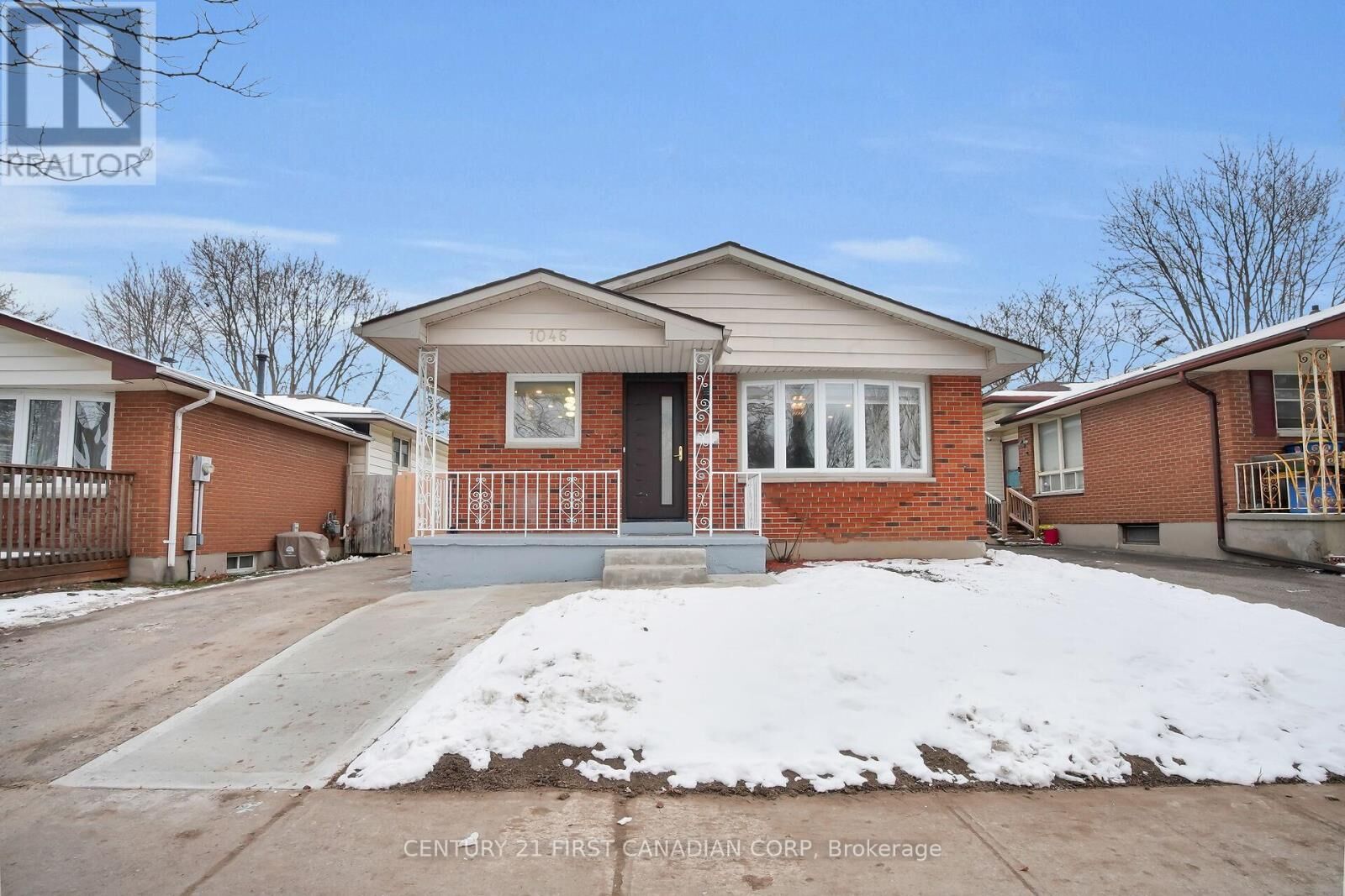 Property Photo: 1046 Jalna Boulevard ON N6E 2M1