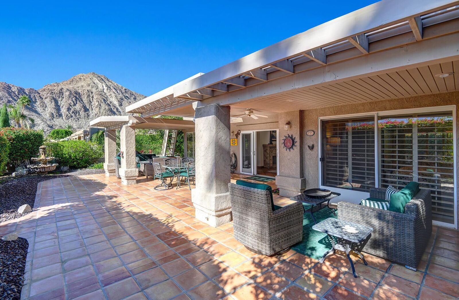 Property Photo:  48538 Via Encanto  CA 92253 