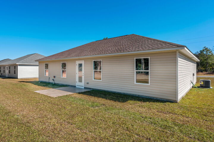 Property Photo:  6013 Emmy Lynn Lane  FL 32539 